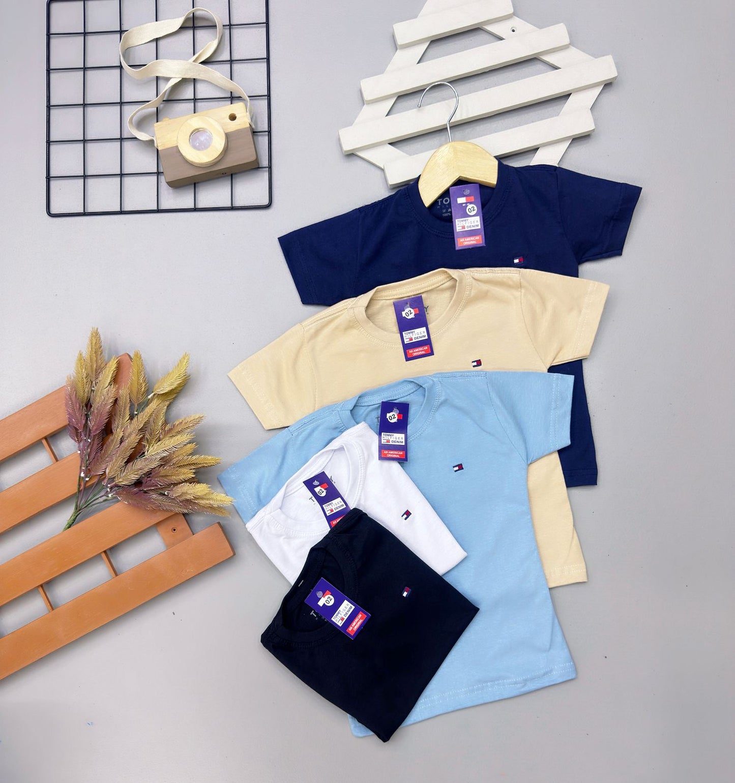 Camiseta TH Básica Infantil - Última Peça